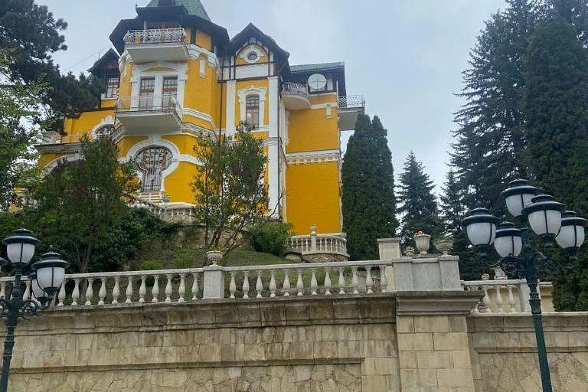 "Дамский каприз". Ноябрьские праздники